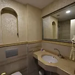 Albatros Premier Hotel 4*
