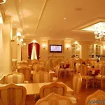 Albatros Premier Hotel 4*