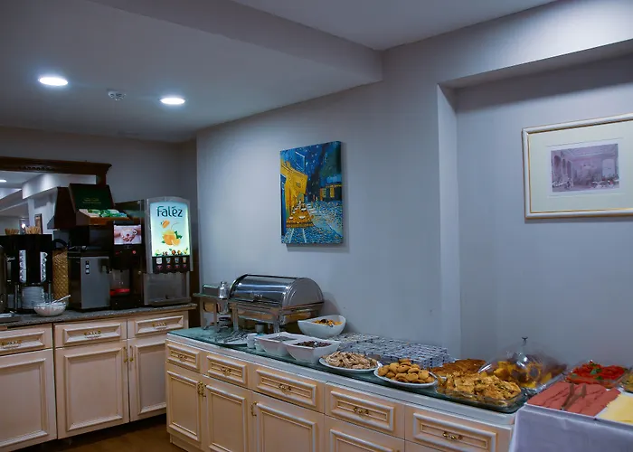 Отель Albatros Premier