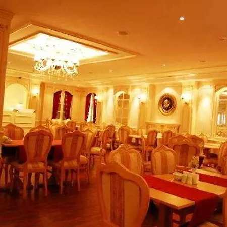 ホテル Albatros Premier