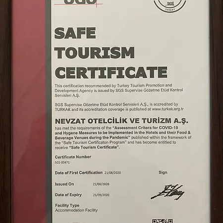 ホテル Albatros Premier